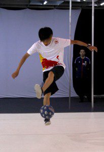 Kotaro Tokuda: campeão mundial de embaixadinhas