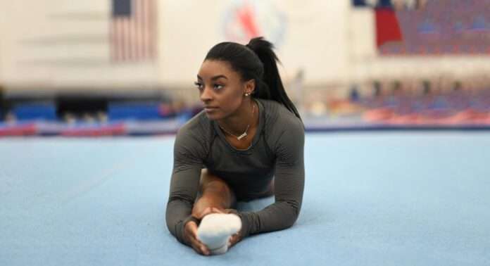 Simone_Biles_Rising_RAE_36191