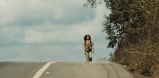 Suçuarana | A jornada solitária de Dora entre ruínas e pertencimento estreia nos cinemas