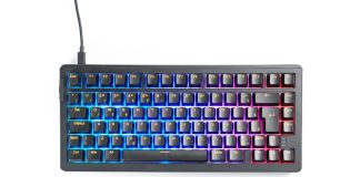 Tec Toy amplia linha Zeenix com joystick, mouse e dois teclados gamer