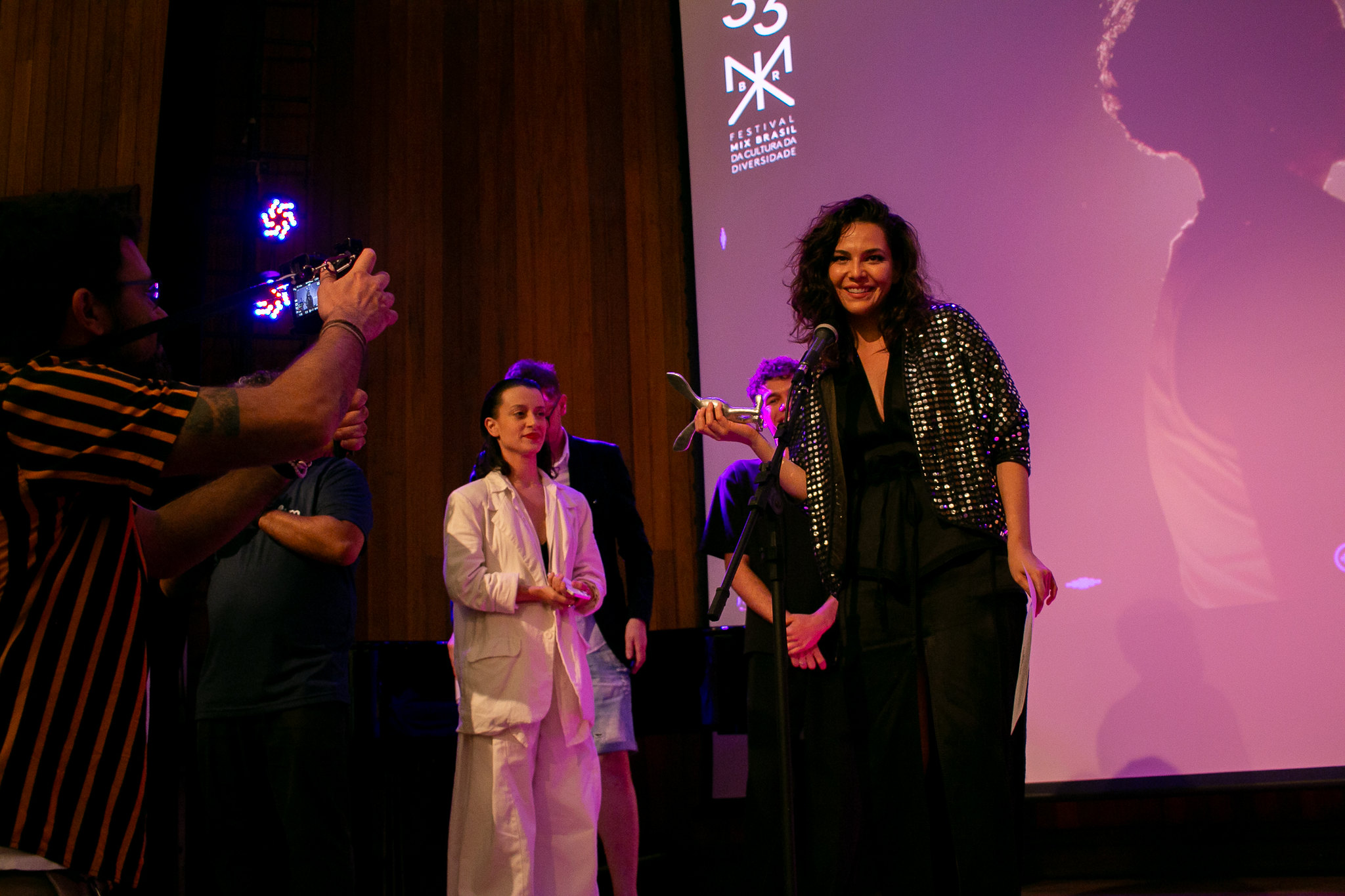 Festival MixBrasil 2025 celebra 33 anos com edição histórica e aposta em cinema, IA e diversidade cultural