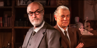 “A Última Sessão de Freud” volta a São Paulo e coloca Freud e C.S. Lewis frente a frente no palco