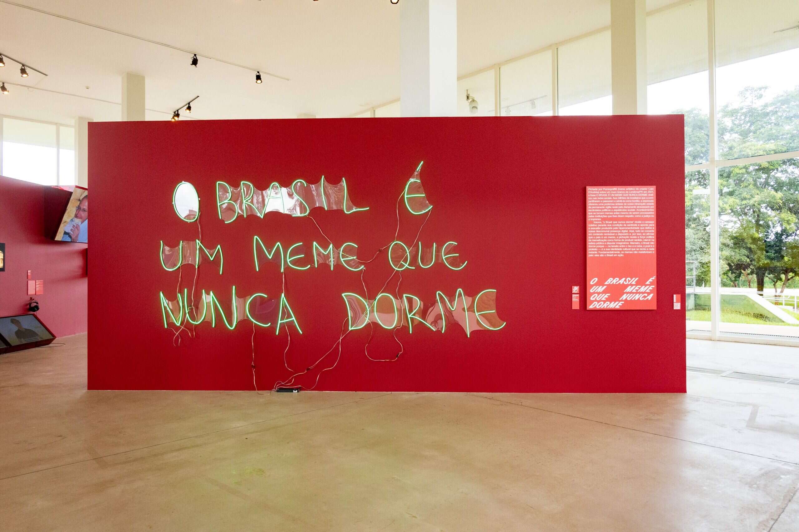Gabriel Rocha - Estúdio Valente Exposição MEME - no Brasil da memeficação