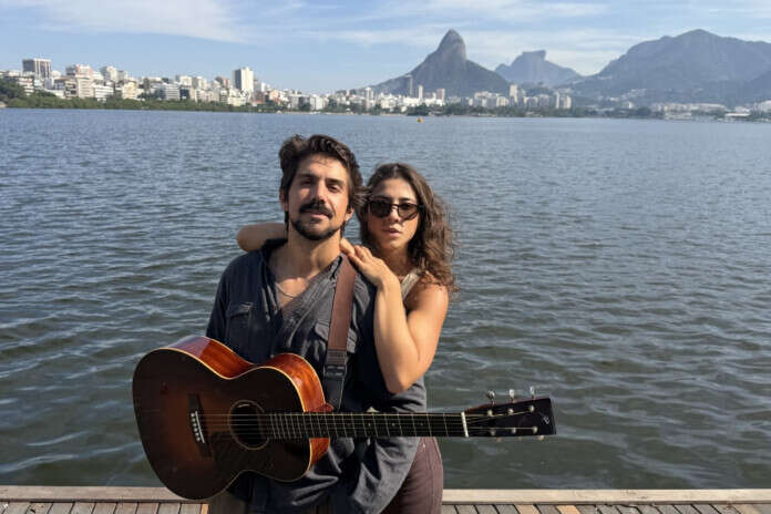 Gabriel Gonti celebra o Dia dos Namorados com o lançamento do clipe de Teletransporte 2