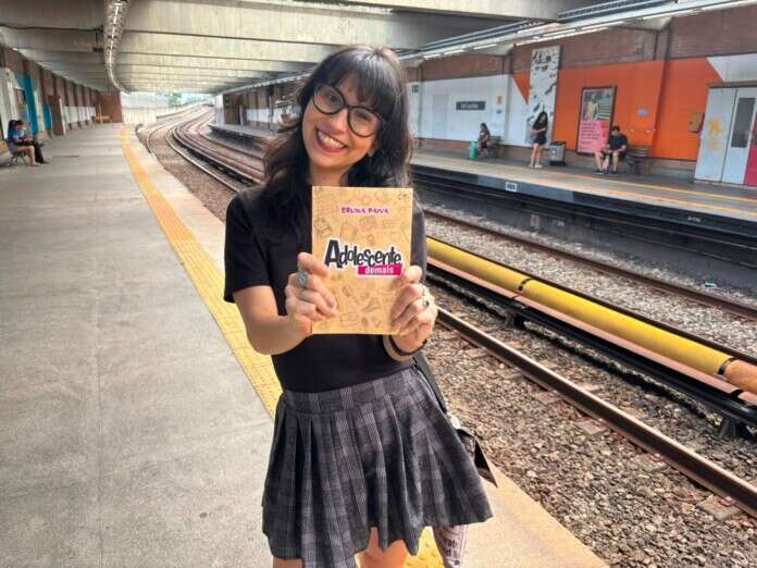 ___BRUNA PAIVA E O LIVRO ADOLESCENTE DEMAIS_by JMCosta_Divulgação